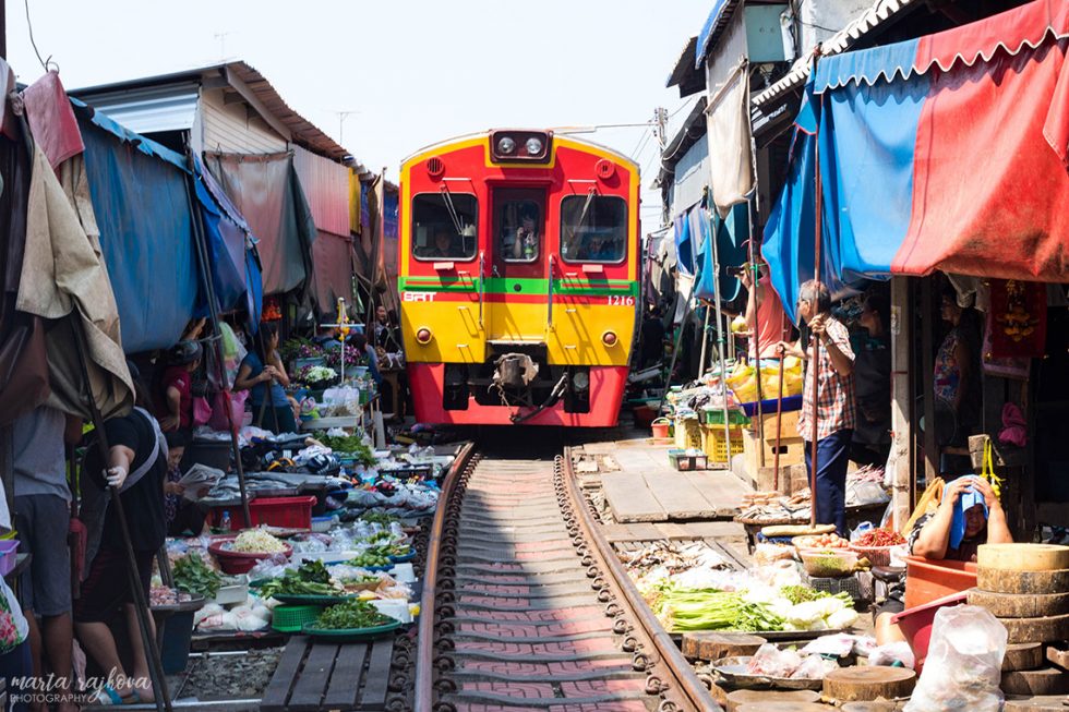 Maeklong Railways Market